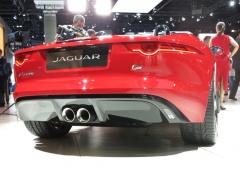 Jaguar Will Call Back All F-Types for Fixing Safety Bags pic #4020