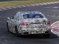 Spy Photos of the 2016 BMW 7 Series M Sport pic #4284