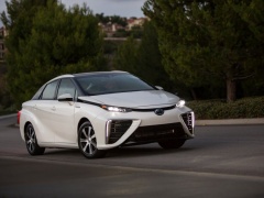 Toyota will get rid of Petrol Vehicles by 2050 pic #4715