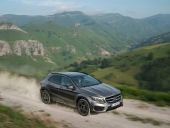 Upgrades for the 2016 Mercedes-Benz GLA pic #4870