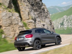 Upgrades for the 2016 Mercedes-Benz GLA pic #4871