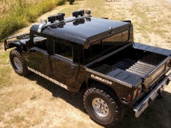 Tupac's Hummer H1 will be auctioned pic #5149