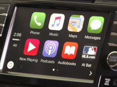 Apple CarPlay for 2017 Maxima from Nissan pic #5216