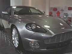 Aston Martin Vanquish pic