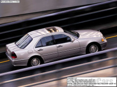 Mercedes-Benz C-Class W202 pic