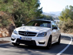 mercedes-benz c63 amg coupe pic #78725