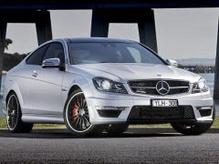 mercedes-benz c63 amg coupe pic #96453