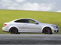 mercedes-benz c63 amg coupe pic #96456