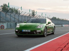 Porsche Panamera GTS Sport Turismo pic