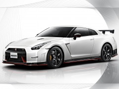 nissan gt-r nismo pic #131159