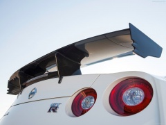 nissan gt-r nismo pic #131403