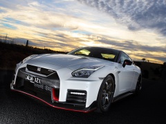 nissan gt-r nismo pic #174532