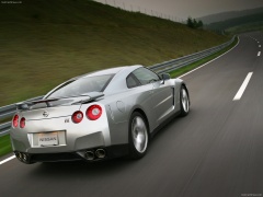 nissan gt-r pic #48615