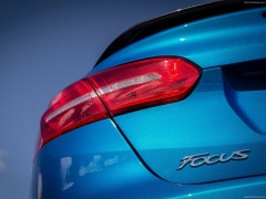 ford focus sedan pic #115494