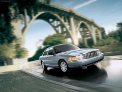 Ford Crown Victoria pic