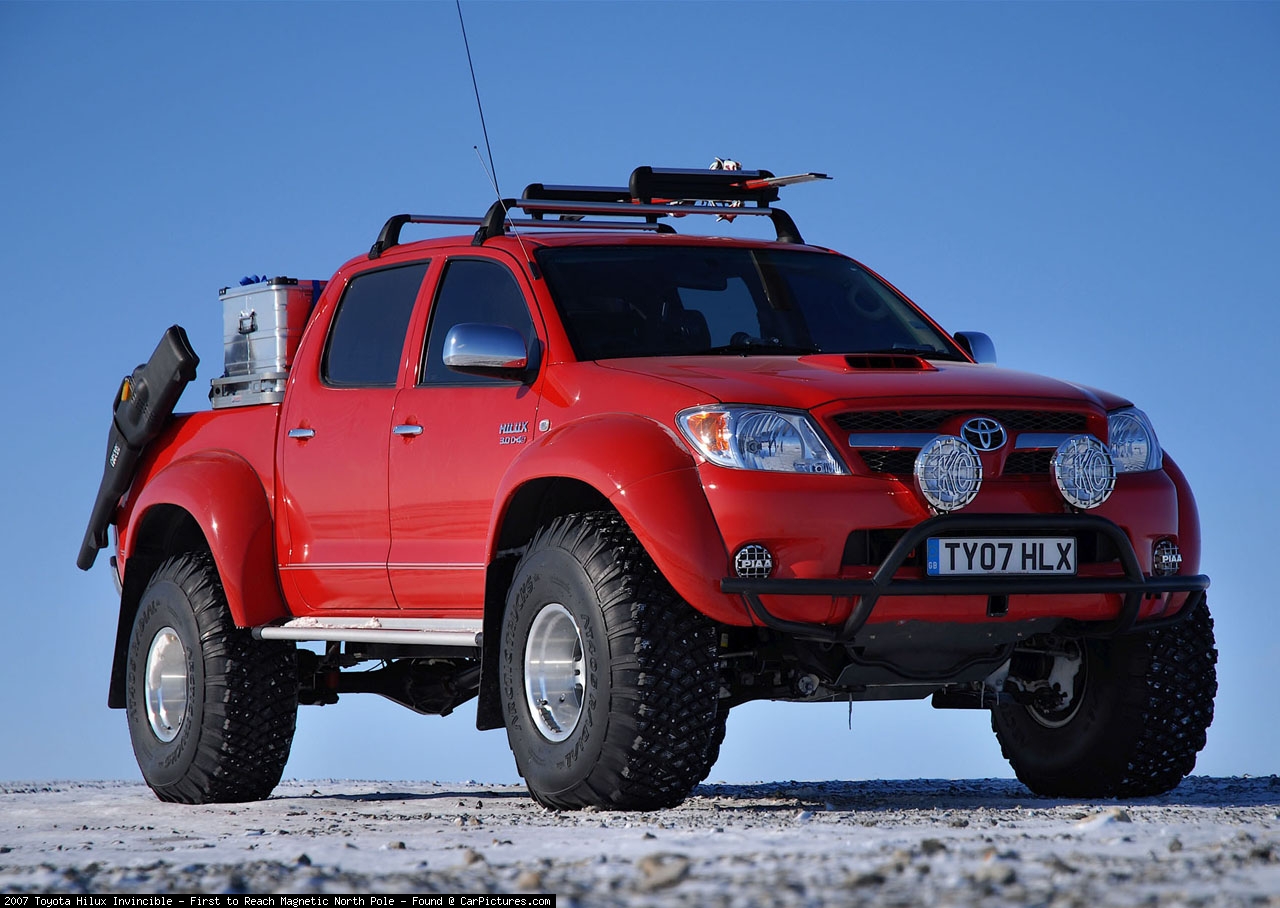Toyota Hilux Invincible photos - PhotoGallery with 2 pics| CarsBase.com