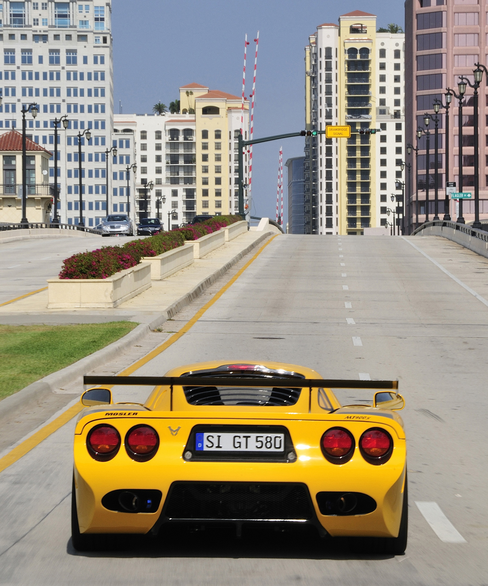 Mosler MT900S photo 61166