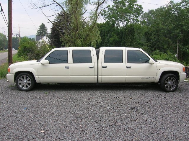 Chevrolet 3500 Custom Limo photo 43882