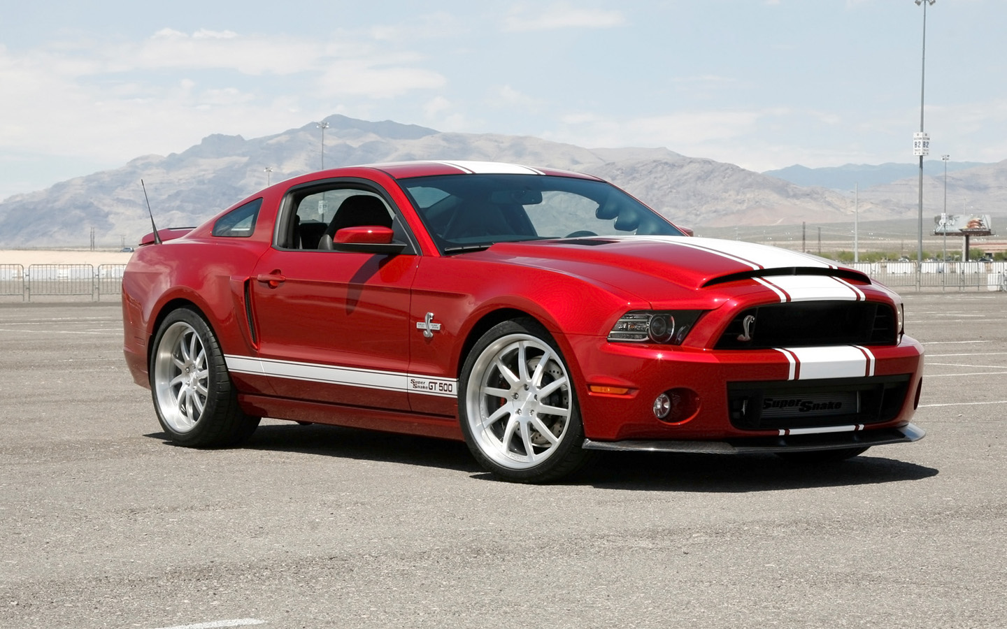 Ford Mustang Shelby GT500 Super Snake photo 131142